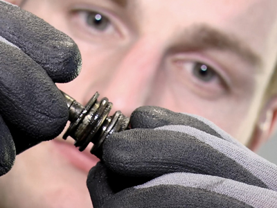 Foto Una calidad garantizada genera confianza y seguridad. Los usuarios de los talleres se benefician de las nuevas garantías DT Spare Parts y SIEGEL Automotive.